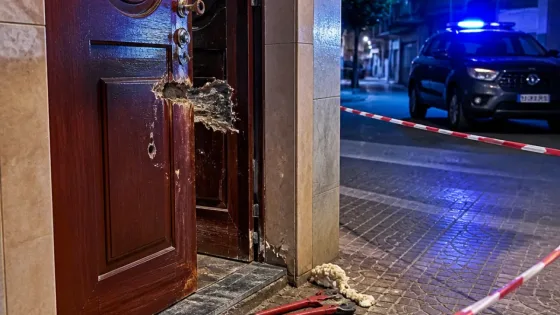 القبض على نجار بعد اعتدائه بسلاح أبيض على ميكانيكي وإصابة الأخير في دمياط