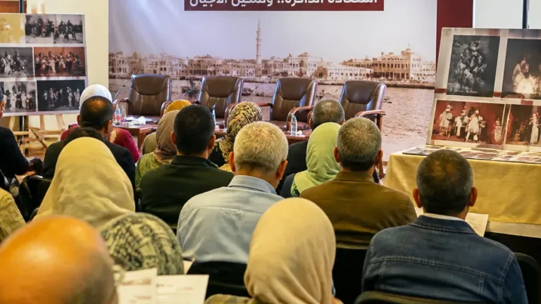 ندوة «حوارات الأجيال» في معرض السويس للكتاب تستعرض تاريخ المسرح المحلي وتدعو لتمكين الشباب