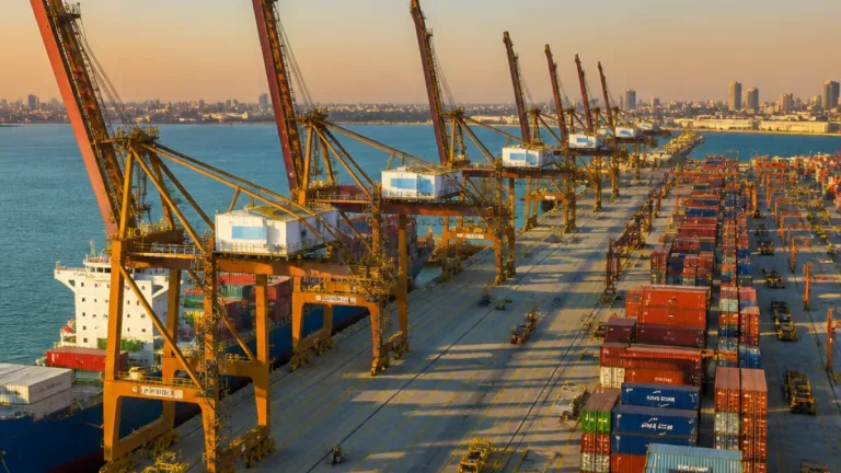 استثمار 1.6 مليار ريال في تطوير المحطة الرابعة بميناء جدة بتشارك بوابة البحر الأحمر وCMA CGM