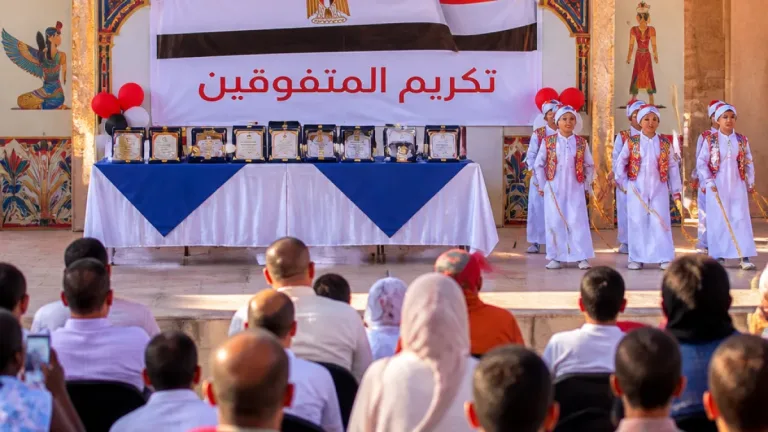احتفالية مركز دندرة الثقافي في الأقصر لتكريم المتفوقين بحضور نائب المحافظ