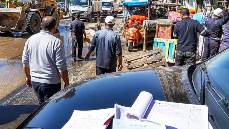 حملات مكبرة في المنيا لرفع الإشغالات والتعديات.. 437 محضرًا في ملوي وتحرك مستمر بشوارع المحافظة