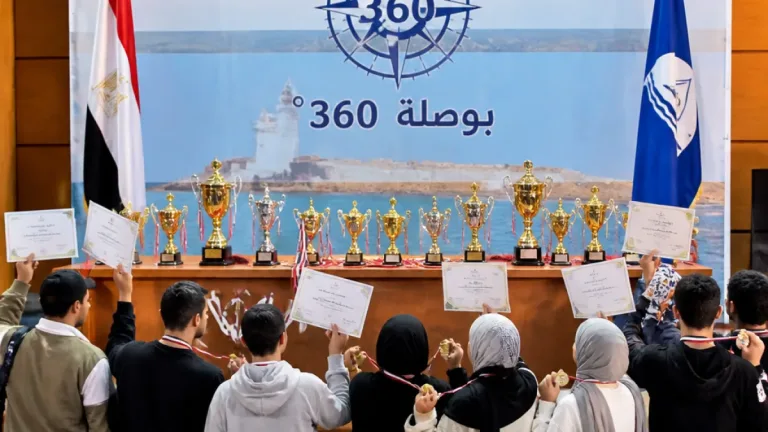 طلاب جامعة كفر الشيخ يحصدون 6 مراكز متقدمة بمعسكر «بوصلة 360°» لإعداد القادة