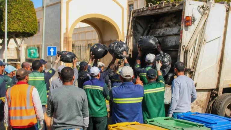 مبادرة «سويسنا أجمل بينا» ترفع كفاءة محيط المدارس في السويس استعدادًا للعام الدراسي