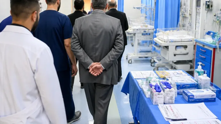 وكيل صحة الجيزة يجري جولة مسائية مفاجئة بمستشفى أوسيم لمتابعة جاهزية الأقسام الحيوية