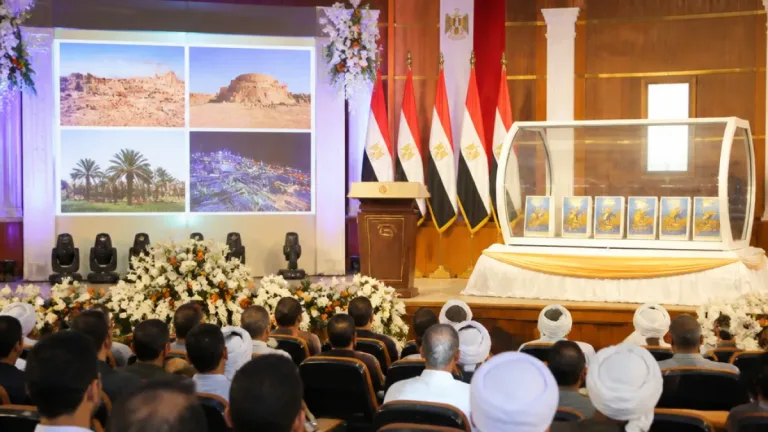 الوادى الجديد تحتفي بأسر الشهداء وقدامى المحاربين وتمنح 8 رحلات عمرة مجانية