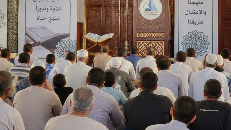 محافظ كفر الشيخ يتابع قافلة دعوية في بلطيم لتعزيز الفكر الوسطي والعناية بالقرآن