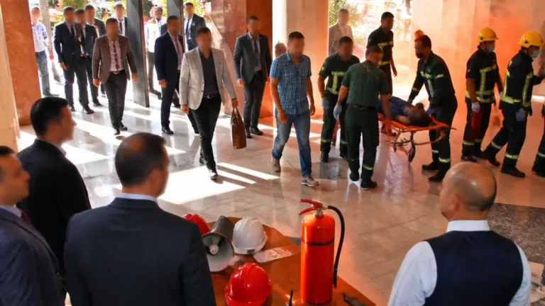 بنى سويف تتدرّب على الإخلاء الآمن: محافظ يشهد تدريب ديوان المحافظة لتعزيز جاهزية الطوارئ