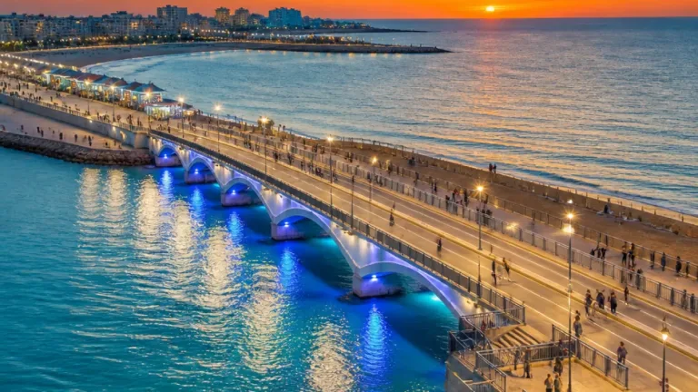 افتتاح كوبري روميل بعد تطويره يعزز الوجهة السياحية في مرسى مطروح