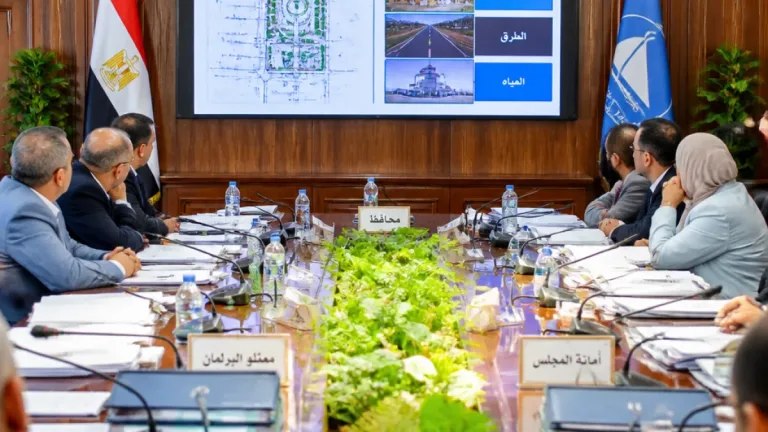 محافظ كفرالشيخ يعقد اجتماعًا مع أعضاء مجلسي النواب والشيوخ لمتابعة ملفات خدمية وتنموية