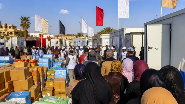 قافلة «إيد واحدة» تبدأ المرحلة الثالثة في كحك الفيوم وتخدم أكثر من 30 ألف مستفيد