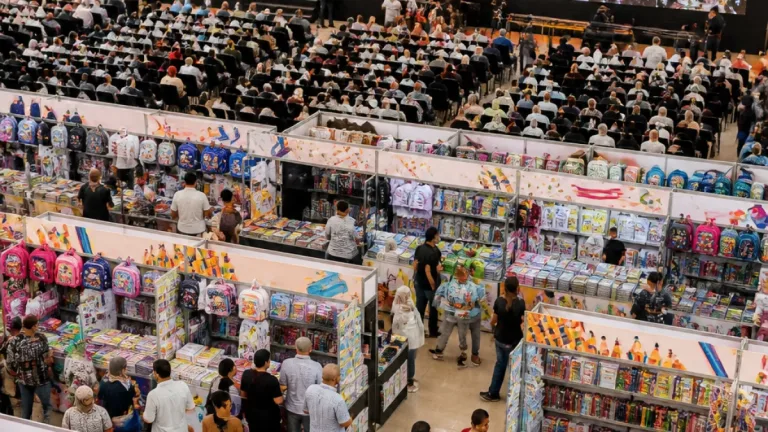مدبولي يفتتح المعرض الرئيسي لـ«أهلًا مدارس» بالطالبية ويطلق أكثر من 20 معرضًا بالمحافظة