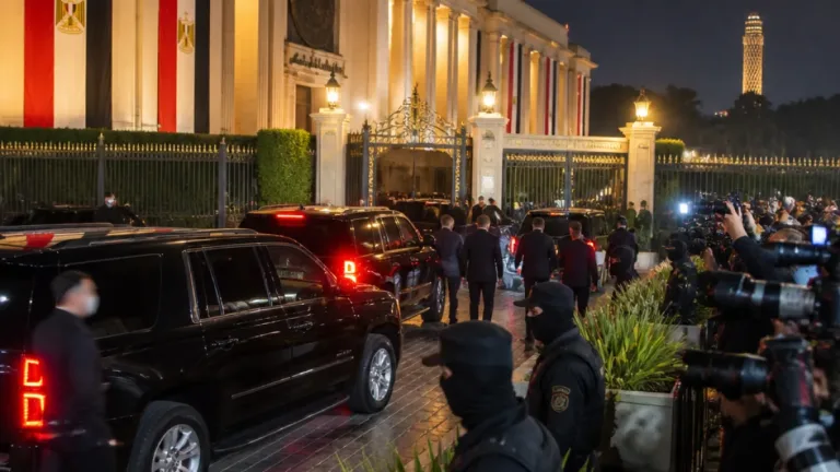 وفد قيادي من حماس برئاسة خليل الحية يصل القاهرة لبحث تثبيت اتفاق وقف إطلاق النار في غزة