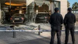 Asalto por alunizaje en Mataró Parc: cinco sospechosos usan coches robados desde El Prat