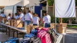 Fuerza Canaria distribuye material escolar a un centenar de familias de Arona