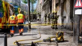 Incendio en la calle Estudi deja dos heridos y un edificio inhabitable en L'Hospitalet de Llobregat