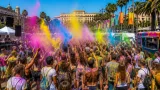 Las Palmas de Gran Canaria acoge el Holi Fest para celebrar la cultura india en la Plaza de Canarias