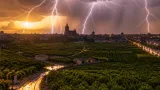 Murcia registra uno de los agosto más cálidos y marca un récord histórico de rayos