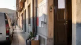 Suspendido el desahucio en Bilbao de una inquilina de Viviendas Municipales tras informe sobre su otra vivienda