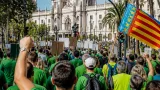 Valencia acoge una multitudinaria manifestación docente por «la dignidad de la escuela pública»
