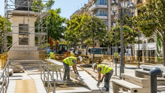 Fuengirola licita la reforma de la plaza Luis Braille para mejorar accesibilidad y drenaje