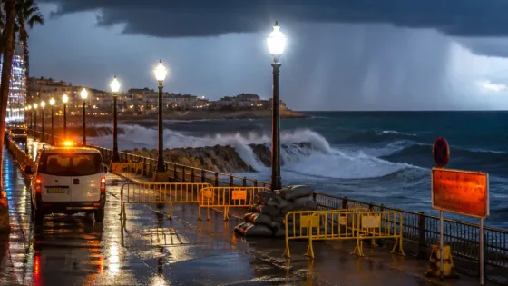 Tarragona activa el plan municipal por alerta naranja y recomienda extremar precauciones ante lluvias