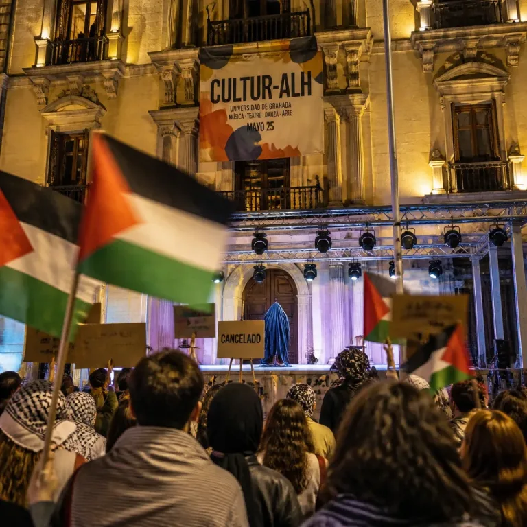 Una escritora denuncia veto en festival de Granada tras presiones de grupos pro Palestina