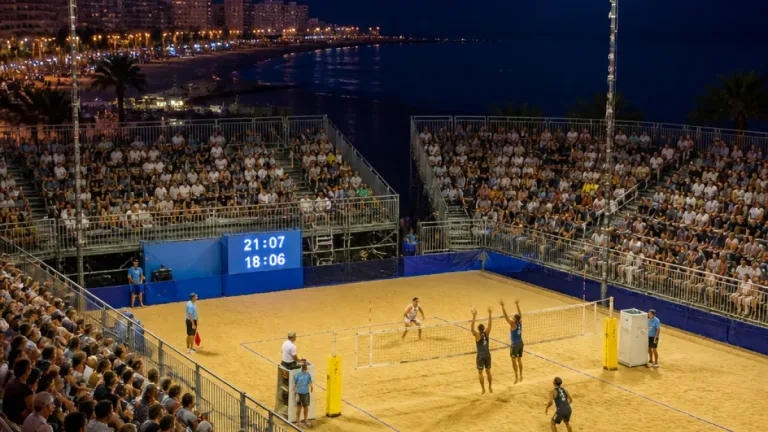 Fuengirola acoge el Campeonato de España de Vóley Playa con jornada nocturna y presencia local