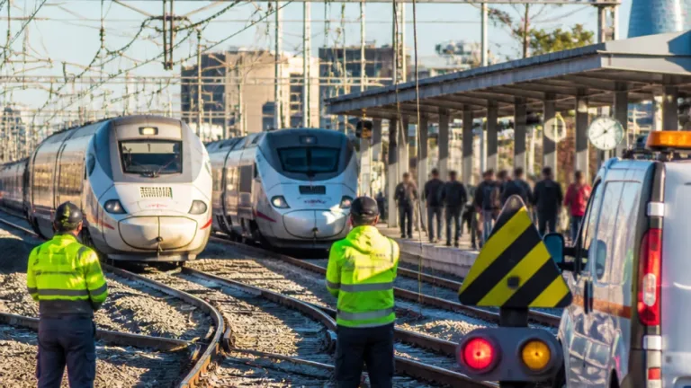 Girona: suspendida la circulación AV entre Barcelona y Girona por falta de tensión en La Sagrera