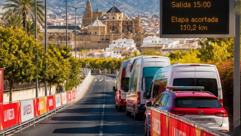 La Vuelta reduce la etapa con llegada a Córdoba y cambia horario por las altas temperaturas