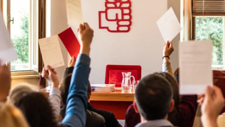 Lara Martínez se perfila como aspirante en las primarias del PSOE de Gijón con respaldo mayoritario