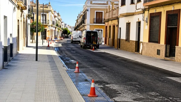 Las obras en la calle Zamora de Dos Hermanas entran en su fase final tras renovar infraestructuras