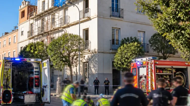 Móstoles: fallece un trabajador tras precipitarse desde la cubierta de un edificio