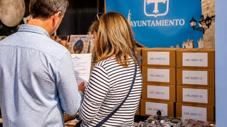Oviedo niega que las gafas repartidas en FIDMA formen parte de la alerta de Consumo