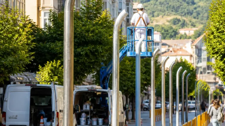 Pontevedra inicia la restauración de 700 báculos con una inversión de 153.673 euros