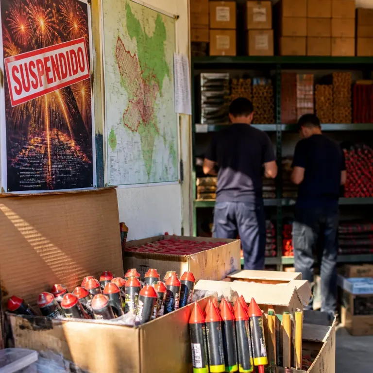 Cancelaciones de fuegos artificiales ponen en peligro a la pirotecnia y provocan «asfixia» sectorial