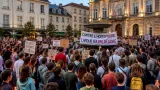 À Aurillac, une marche du souvenir rassemblant plus de 200 personnes, un an après le drame