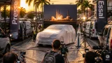À Cayenne, attention médiatique au nouveau Porsche Cayenne entièrement électrique lancé à Singapour