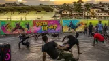 À Mayotte, le collectif Yatru Hip‑Hop mise sur la danse pour atténuer les tensions entre villages