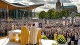 À Metz, le pape Léon XIV appelle au « sacrifice » de positions pour la paix en Europe