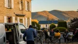 « Les Monts qui pétillent » : une association qui relie et revitalise les villages d’Auvergne