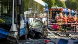 Marseille : spectaculaire collision avenue du Prado entre un bus RTM et une voiture, 18 blessés