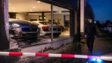 Paris : un mécanicien clandestin poignardé 13 fois dans un parking, un client mis en examen