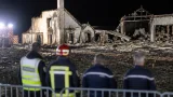 Trois morts à Lhoumois : une enquête ouverte après un incendie qui a ravagé une maison et un hangar