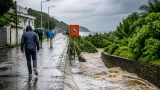Vigilance orange en Guadeloupe : l'onde tropicale n°43 continue d'abreuver l'archipel