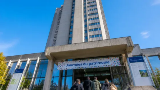 La tour de la préfecture des Hauts-de-Seine ouverte une dernière fois avant rénovation