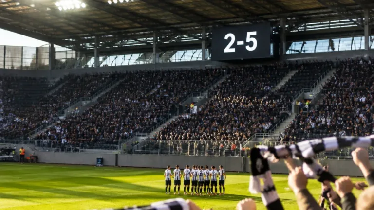 Angers battu 5-2 par Marseille : le SCO mené puis dépassé par des Phocéens renversants