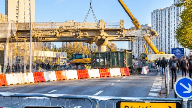 Bobigny : fermeture de l’avenue Salvador-Allende pendant quatre jours pour démolition de la passerelle