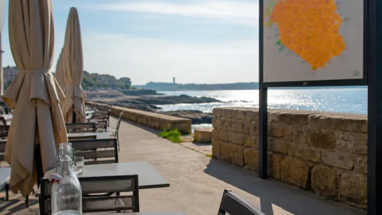 Canicule : la chaleur s'étend du Finistère à l'Hérault, 67 départements visés mercredi