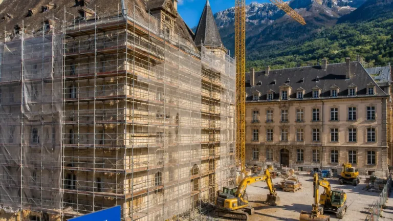 Chambéry : plusieurs collèges, dont Louise-de-Savoie et Bissy, engagés dans de lourds chantiers