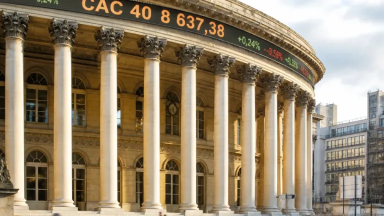 La Bourse de Paris reste en attente face aux craintes économiques et géopolitiques